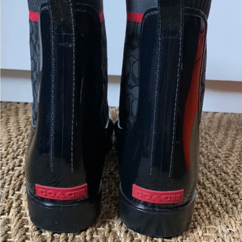 Coach Shoes Coach Rivington Rain Bootie Black Chelsea Ankle Rain Boots size 11 - Picture 2 of 3